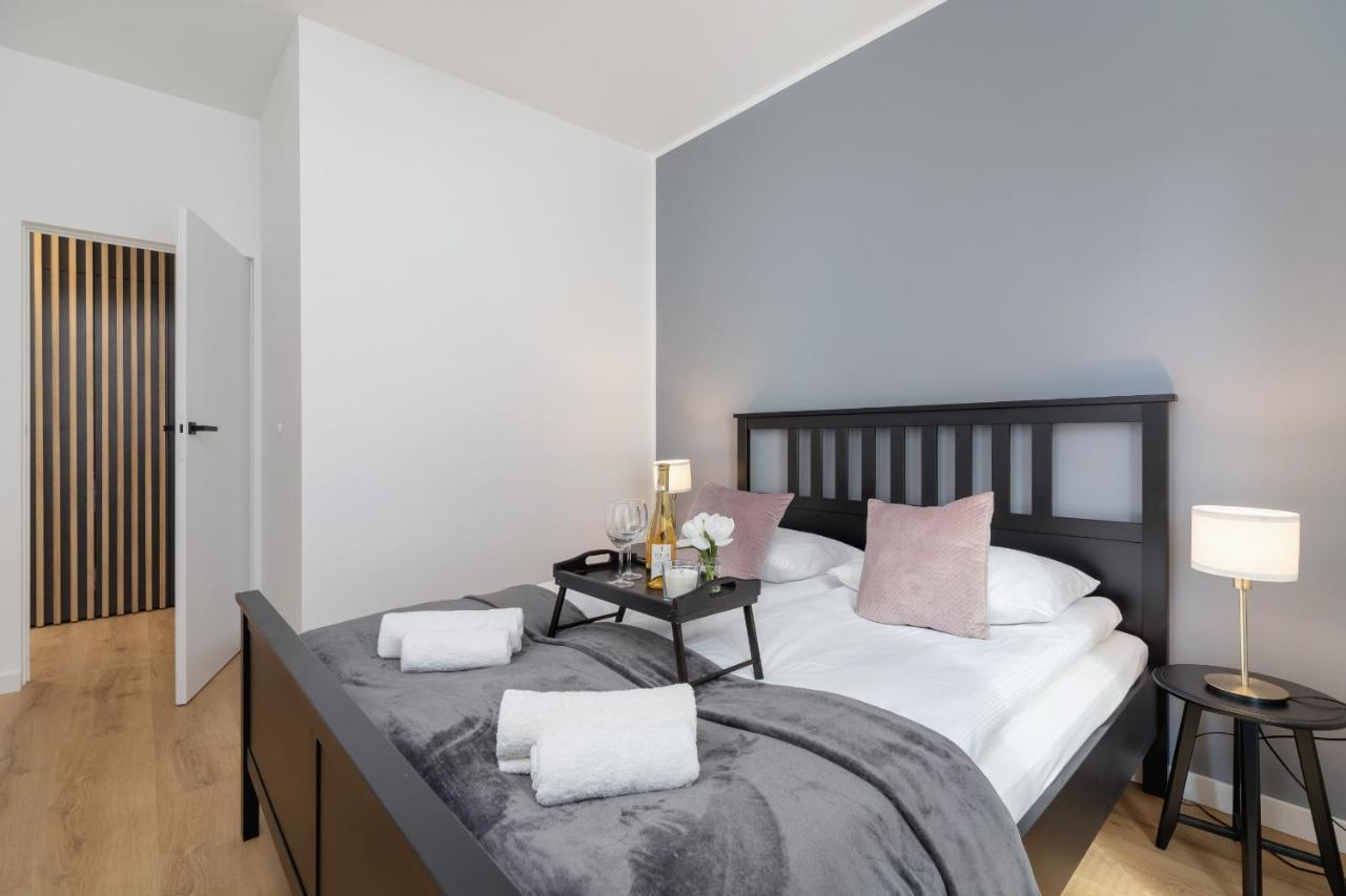 Luxurious Apartment Rakowicka Krakow By Renters Prestige Exterior foto